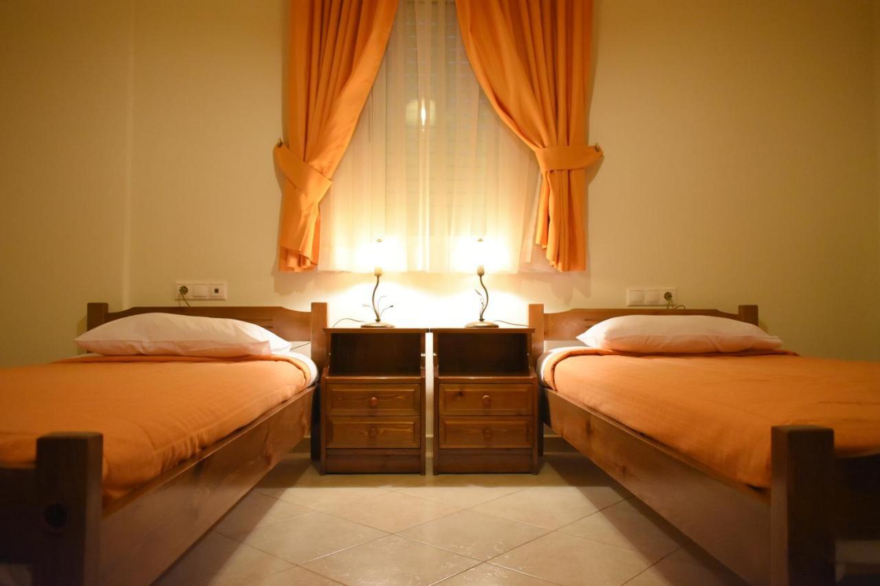 Hotel Lazos Zoniana Chambre photo